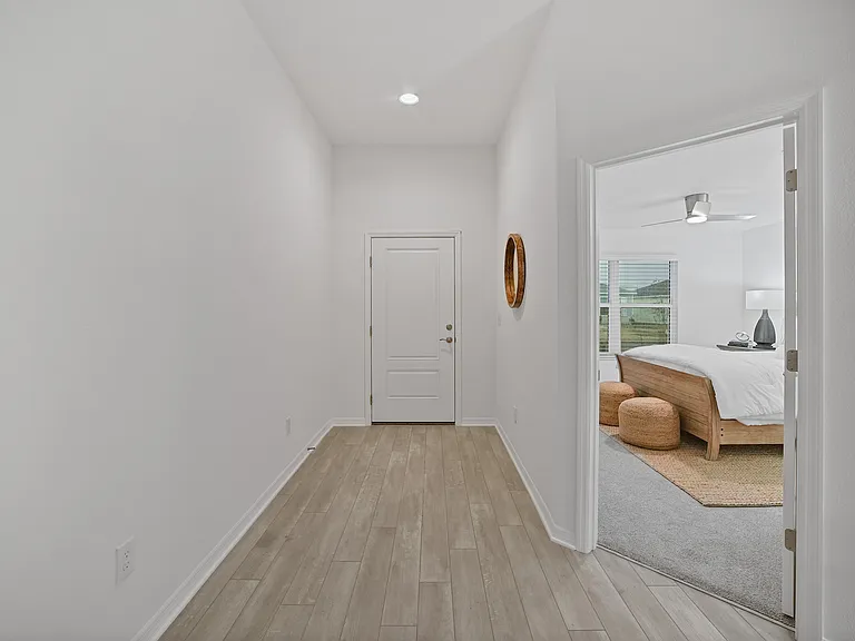 7661 Rutherford Ln — Photo 4