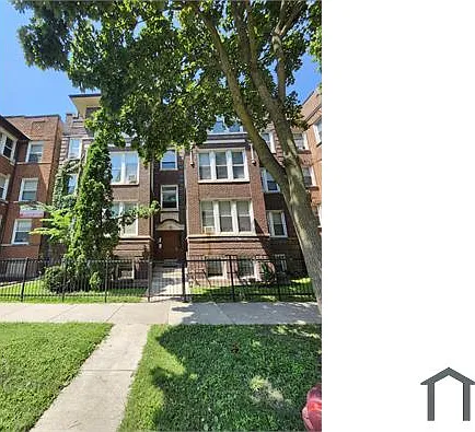 3 bed, 900 sqft, $1,350 — Photo 1