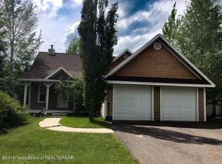 717 Streamside St, Driggs, ID 83422