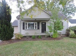 210 Helena Dr, Struthers, OH