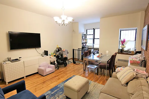 Rented by JK Dansar Corp | media 14