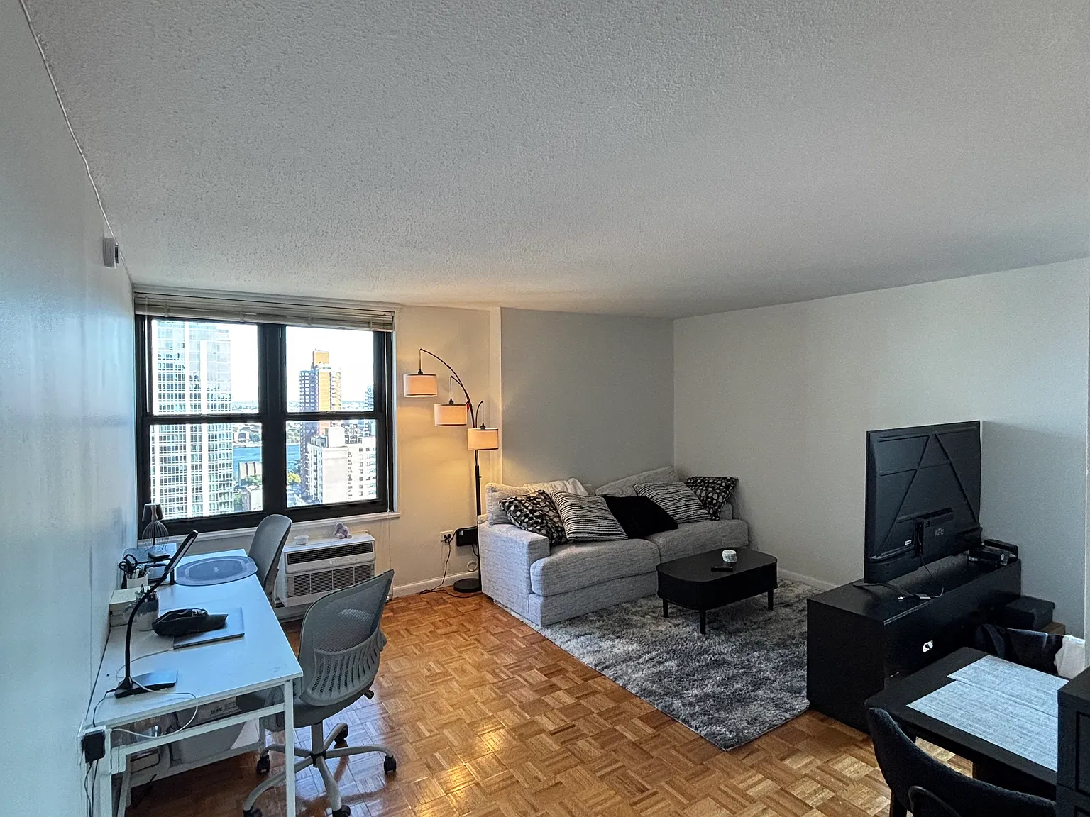 1751 2nd Avenue — Photo 3