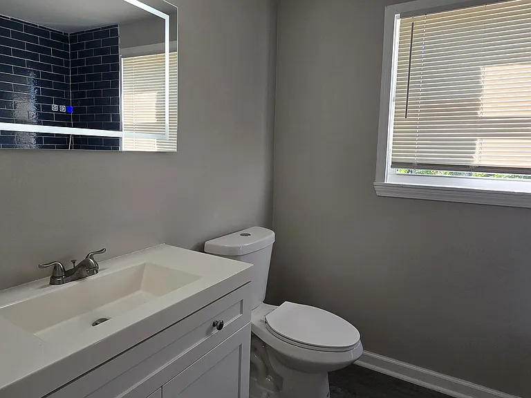 2912 Woodleigh St #2 — Photo 10