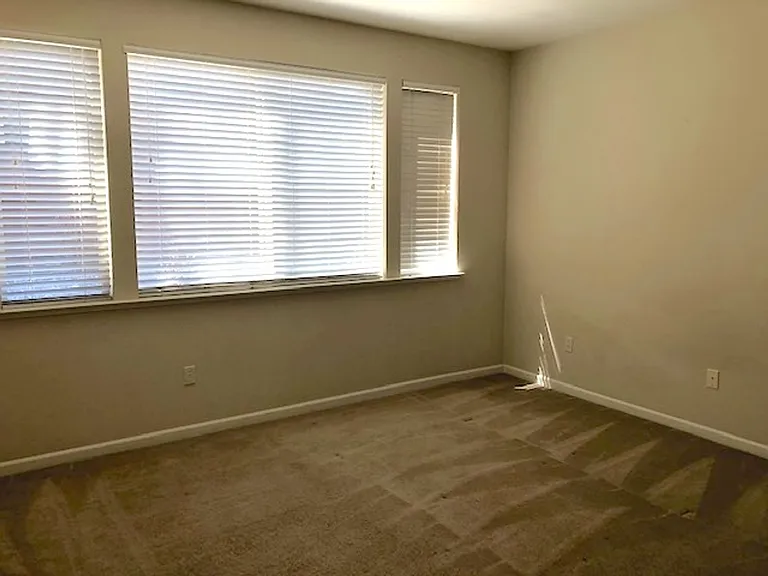 10592 Boulders Rd #5 — Photo 6