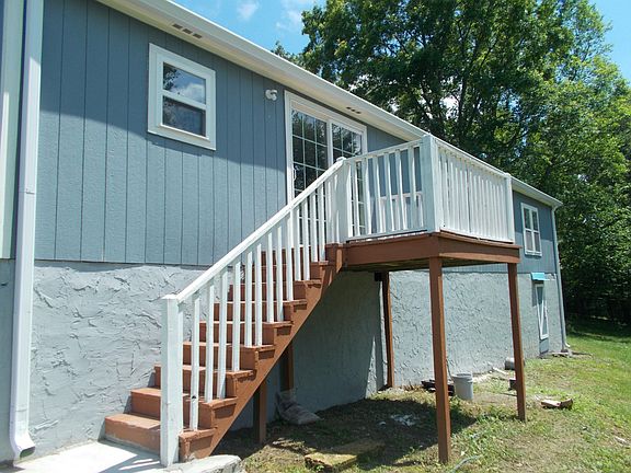 2nd image of 704 White Oak Flatt Rd