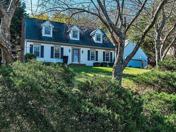 2nd image of 5206 Squires Ct