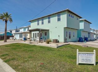 318 S Station St #3, Pt Aransas, TX 78373