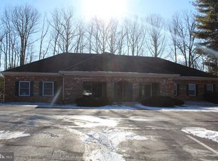 5930 Cove Landing Rd APT 203, Burke, VA 22015