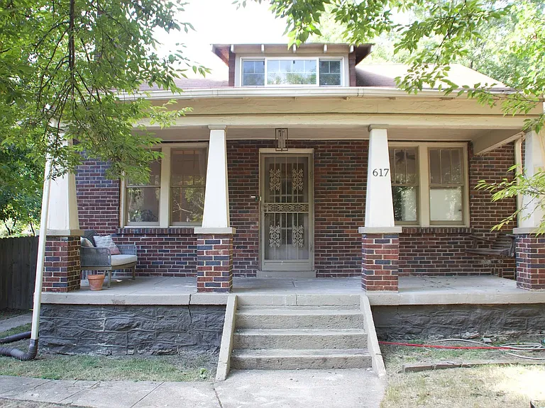 617 Boscobel St — Photo 1