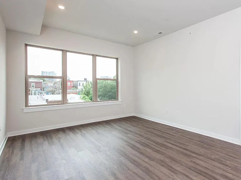 3509 Haverford Avenue — Photo 2