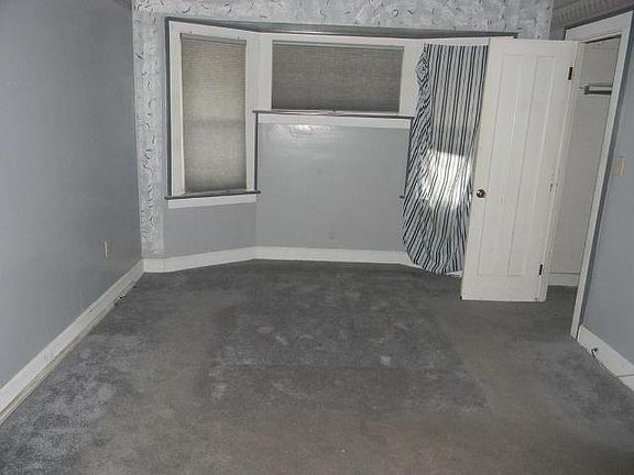 4th image of 791 Thornhill Dr