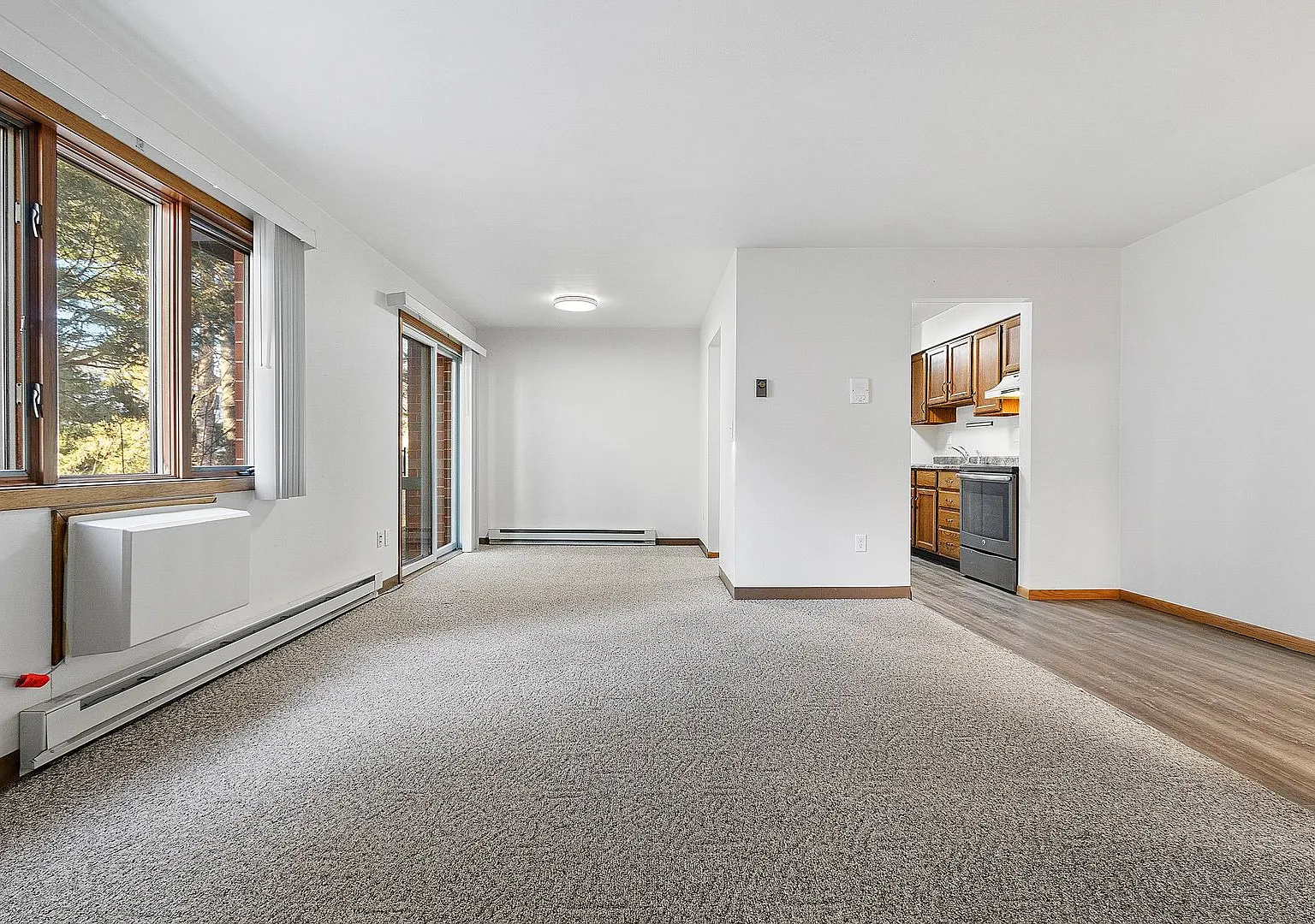 East Shore Apartments — Photo 3