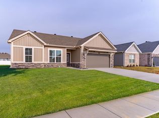 5008 Goldfinch Dr, Evansville, IN 47725