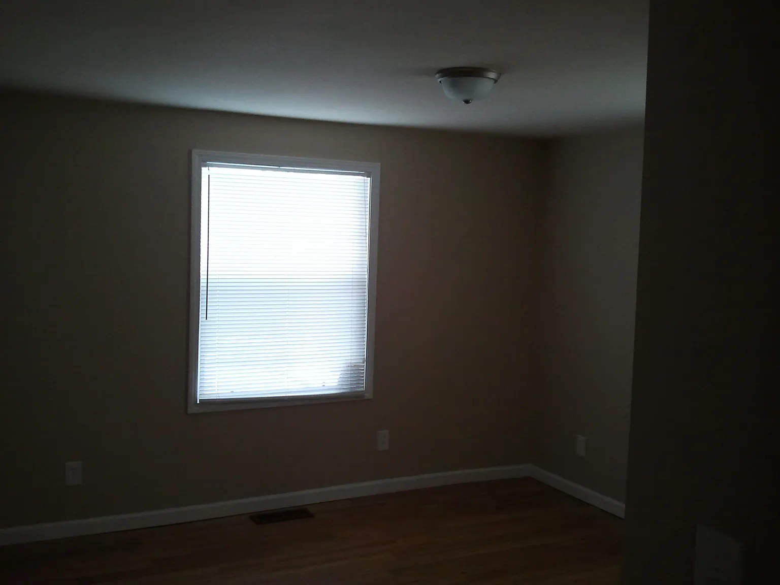 134 N Rose St — Photo 2