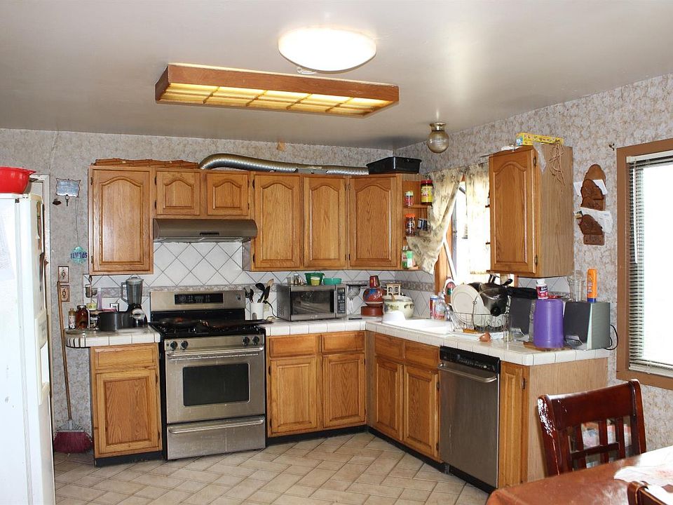 2nd image of 1017 Corby Ave