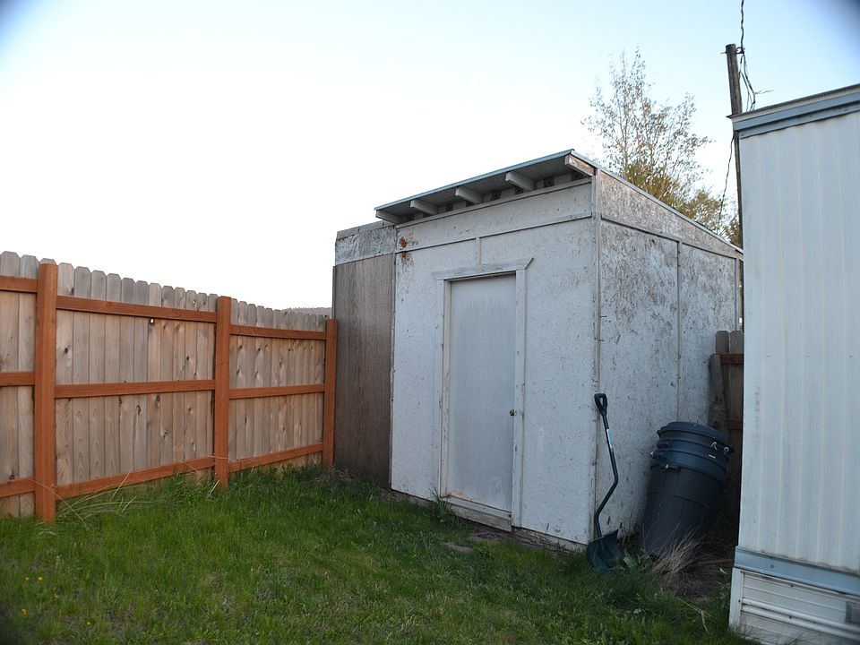 1st image of 913 W Palouse River Dr Trailer 15