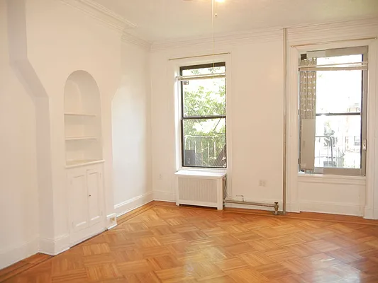 Rented by Brooklyn Heights Real Estate Inc | media 21
