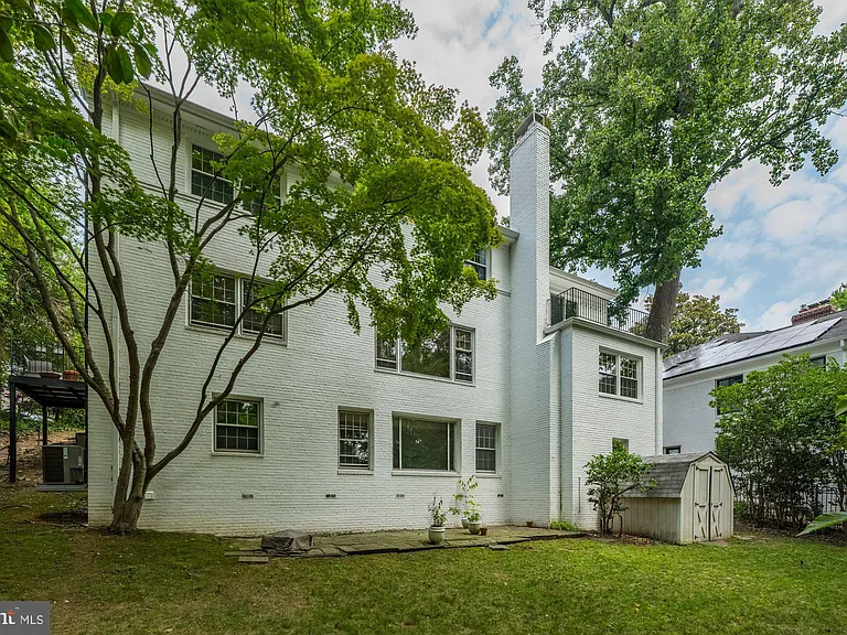 2816 Ellicott St NW — Photo 33