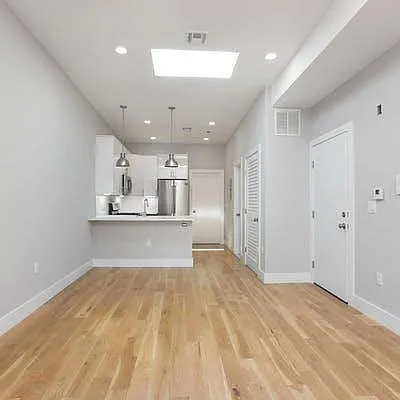 29 W 8th St #9 — Photo 6