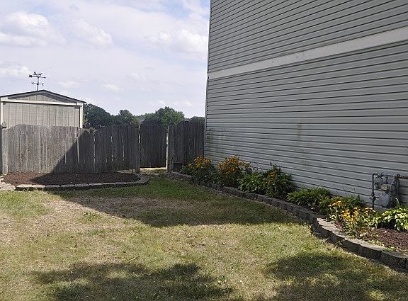 3rd image of 1599 Golden Oaks Pkwy