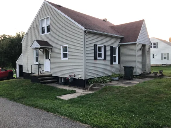 518 Maple St SW, Sugarcreek, OH 44681