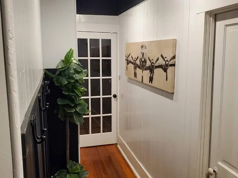 304 Florence St #A — Photo 8