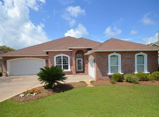 5346 Southlake Dr, Pace, FL 32571