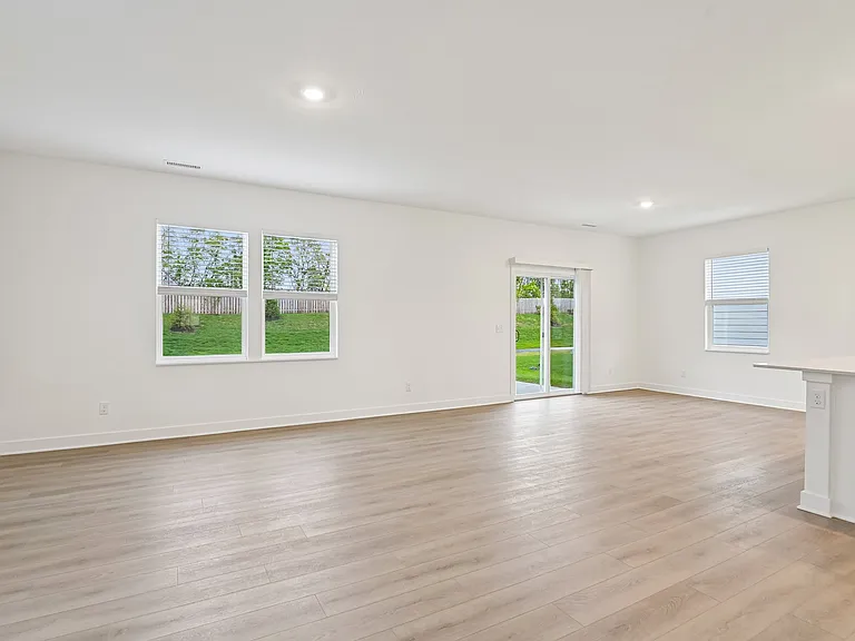 15274 Farrington Way — Photo 9