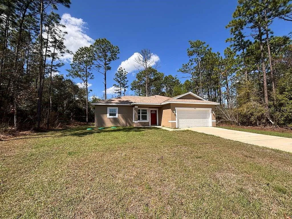 4 bed, 2.5 bath, 1551 sqft, $1,800 — Photo 4