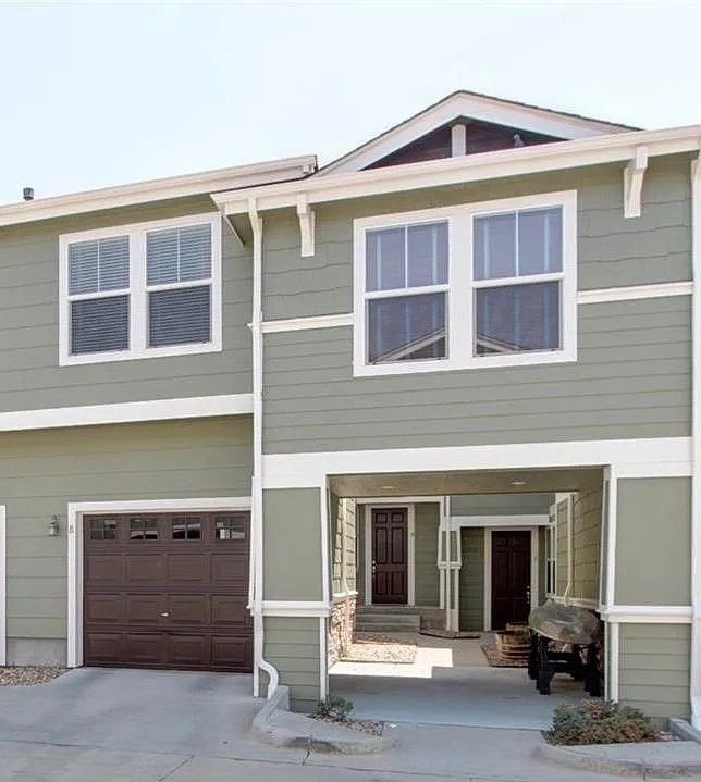 Building Photo - 17170 Waterhouse Cir #B