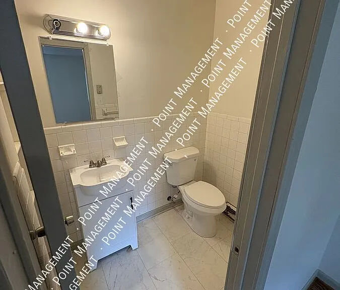 918 Central Ave #3 — Photo 7