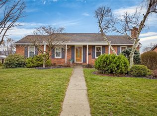 625 Ray Dr, Carnegie, PA 15106