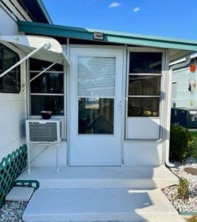 5th image of 34408 State Road 54 #170