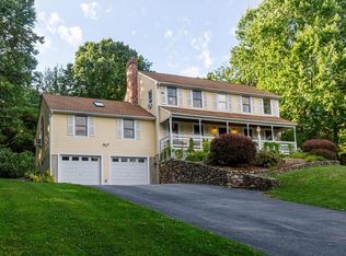 26 Bond Hollow Rd, Sutton, MA 01590