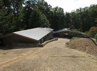 6 Upper Lake Rd, Forrest City, AR 72335