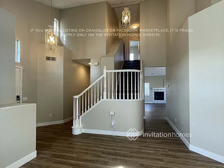 9255 Boulder Falls Ct — Photo 4