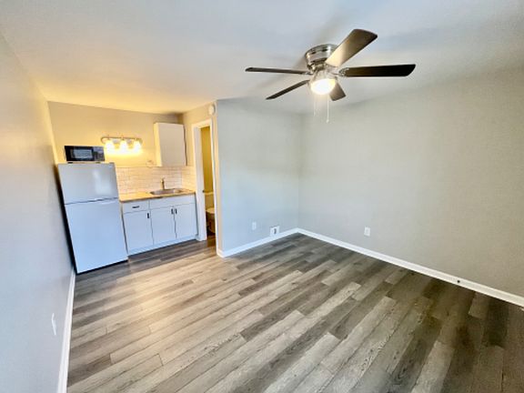 2nd image of 603 S Jefferson Ave Unit 5