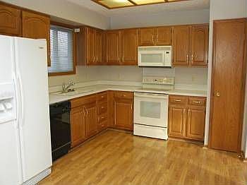 3rd image of 7020 Joyce St