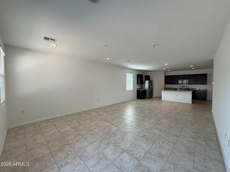 2474 W Sable Ave — Photo 19