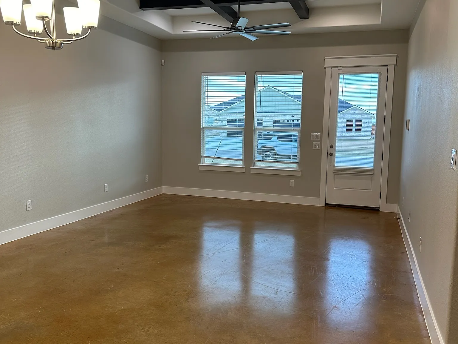 4213 Wolff Estates Loop — Photo 3