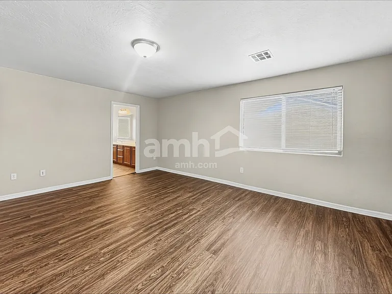 4408 Carrier Dove Ave — Photo 11