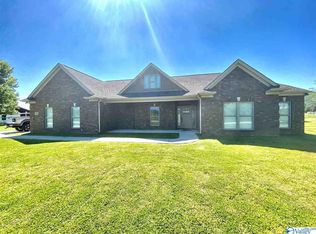 906 New Hope Cedar Point Rd, New Hope, AL 35760