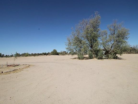 2nd image of 42917 Summerset St