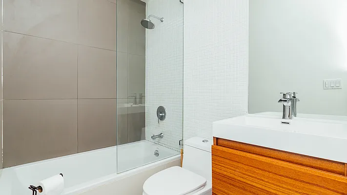 Rented by Nooklyn NYC LLC | media 11