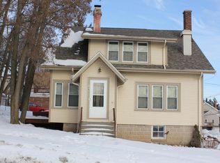 106 W Mill St, Plymouth, WI 53073