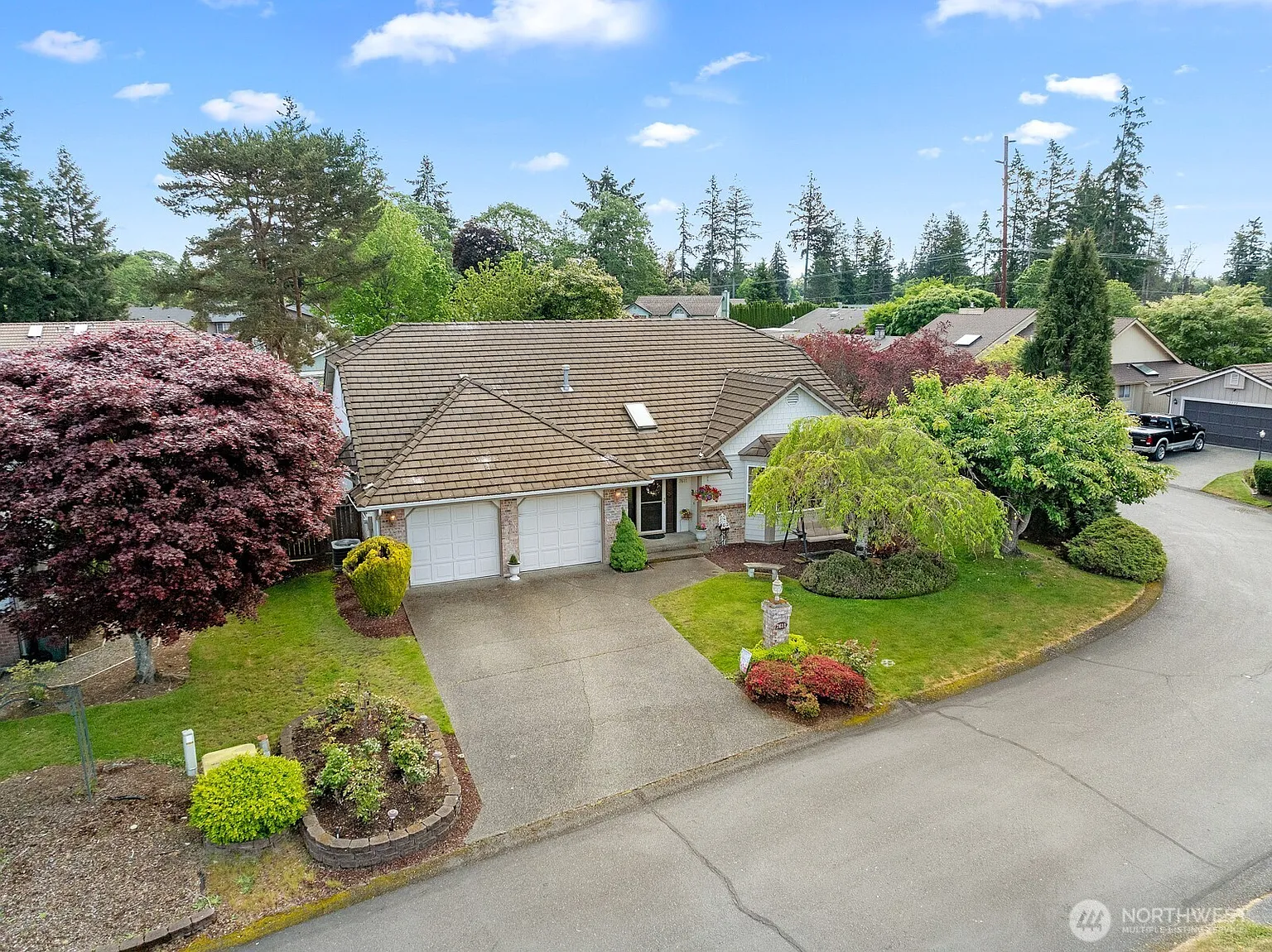 7611 93rd Avenue SW photo 1