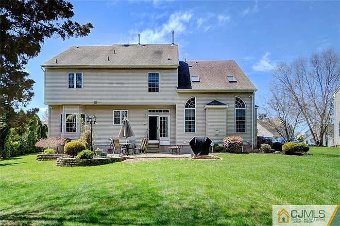 34 Margaret Dr — Photo 28