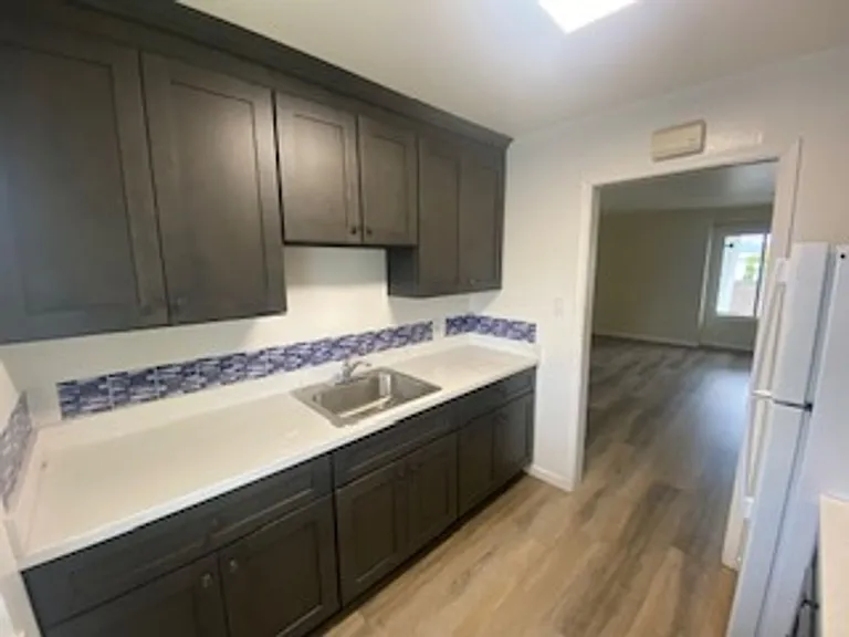 4216 Nevin Ave — Photo 3