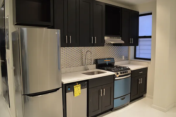 Rented by CoSo Apartments | media 25