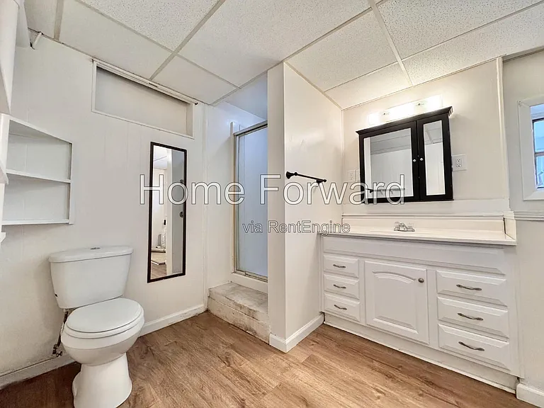 107 N Robbins Ct — Photo 7